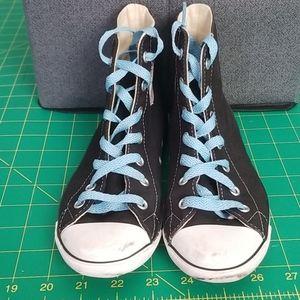 Black high top Converse with baby blue laces